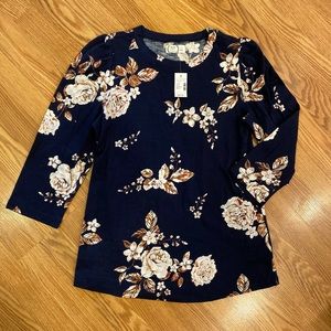 NWT MAURICES NAVY FLORAL TOP 3/4 SLEEVE SMALL